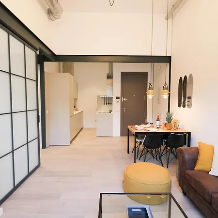 Urban Art Historic Center @mellow Apartman *