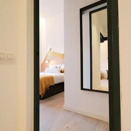 Urban Art Historic Center @mellow Apartman *